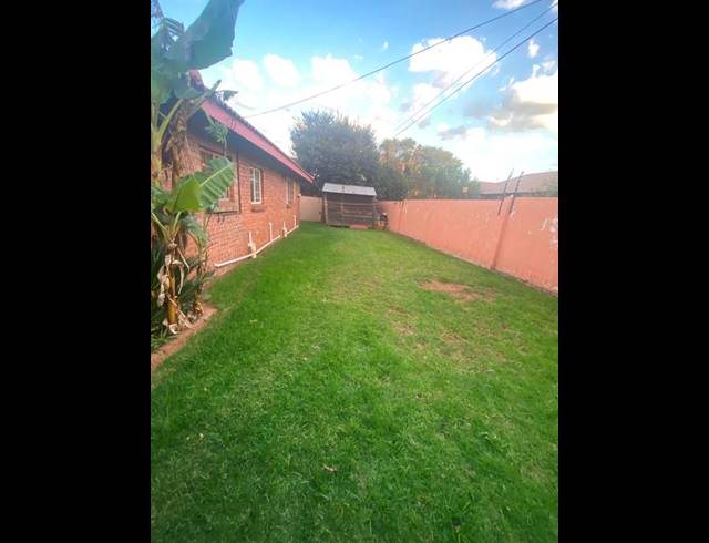 3 BEDROOM TOWNHOUSE FOR SALE IN AERORAND